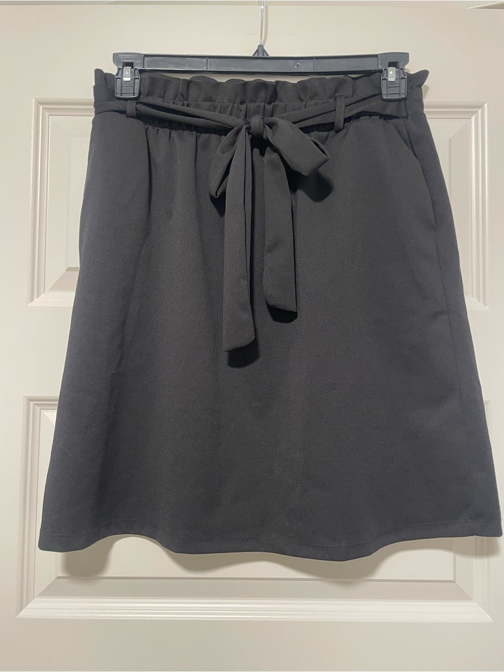 Women's Black Paperbag Waist Tie Skirt